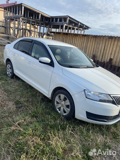 Skoda Rapid 1.6 AT, 2017, 270 586 км