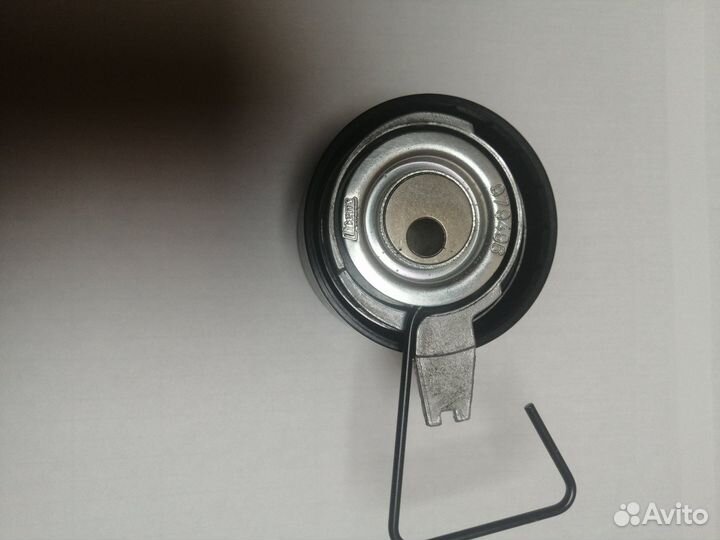 Ролик приводного ремня Лендровер Фрилендер 1