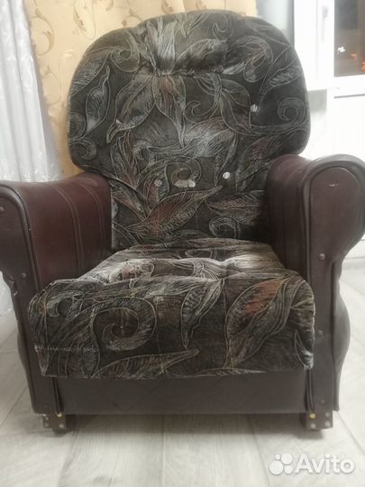Мягкое кресло