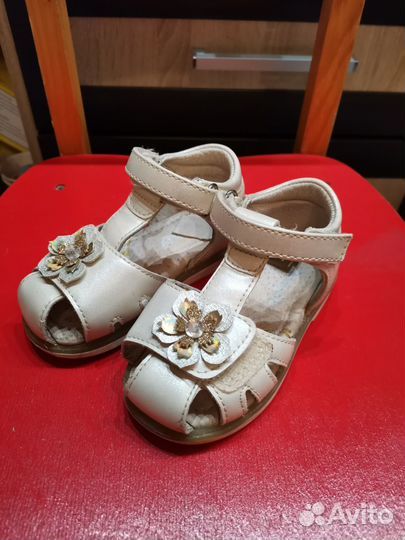 Сандалии для девочки 22 размер
