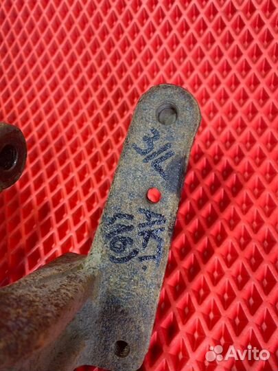 Кулак поворотный задний левый Ssangyong Actyon New