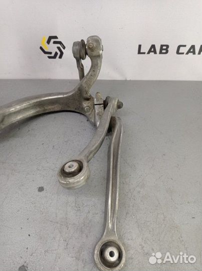 Кулак поворотный передний правый Audi A6 C6