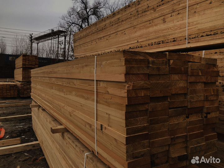 Уютные дома из лиственничных досок