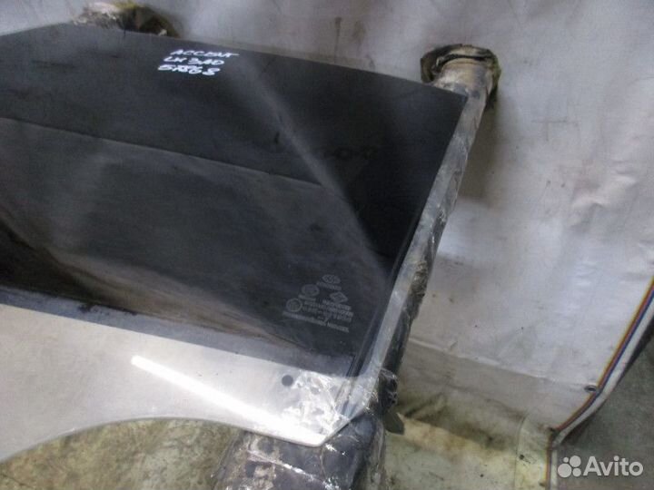 Стекло двери задней левой Hyundai Accent II (+тага