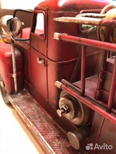 Модель пожарной машины