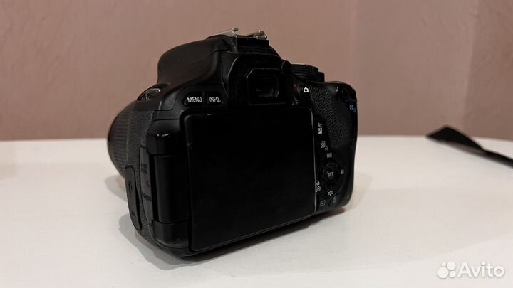 Зеркальный фотоаппарат canon 600d