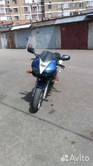 Suzuki SV400S