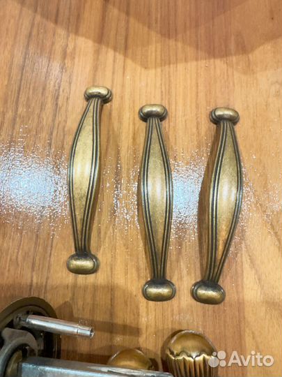 Дверные ручки на магнитной защелке