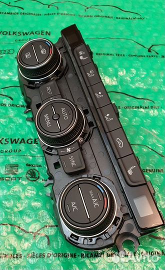 Блок управления климат контролем 5nb907044d Оригин