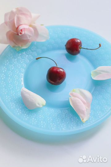 Старинная тарелочка опалиновое стекло Франция