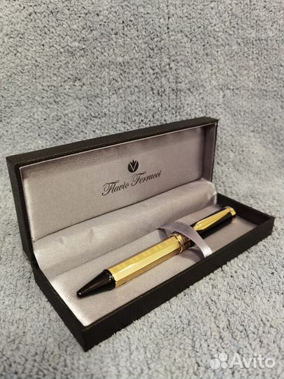 Ручка шариковая в подарочной упаковке на подарок