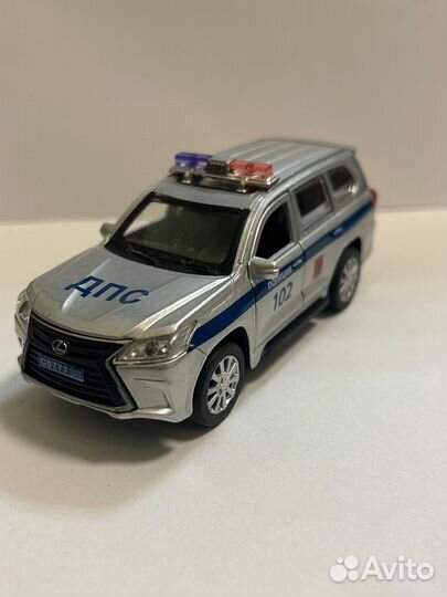 Игрушка машина металл Lexus LX 450 полиция