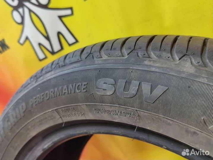 Goodyear EfficientGrip Performance SUV 225/55 R19 99V