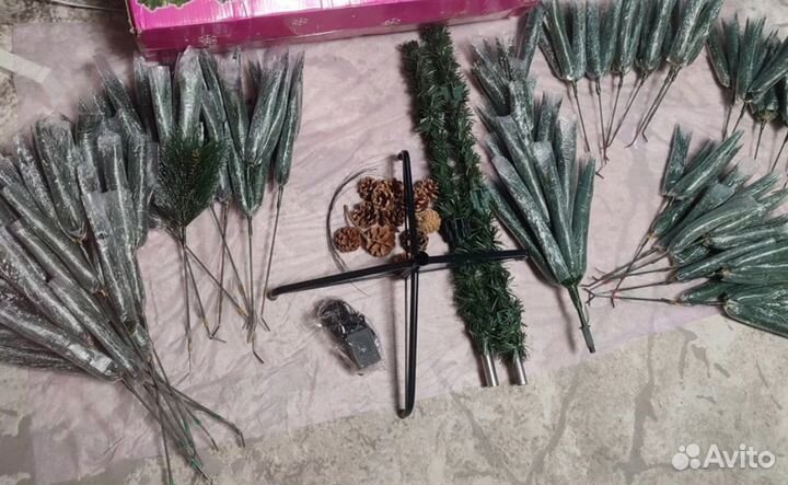 Ель искуственная