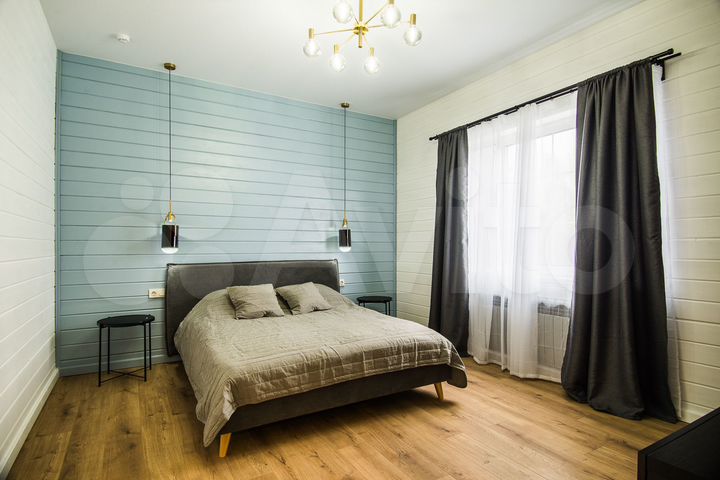 Дом 594 м² на участке 9 га