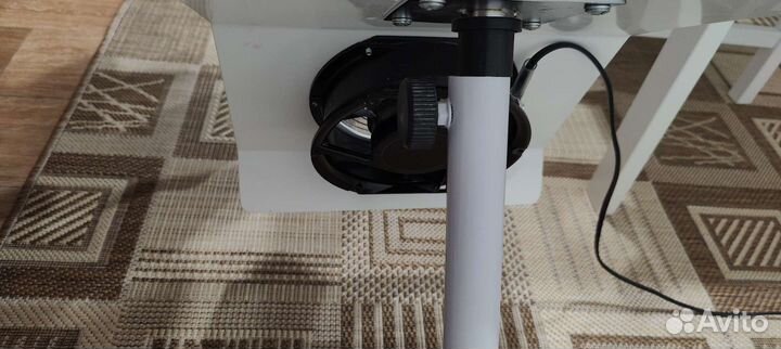 Вытяжка для педикюра Cosmos P1