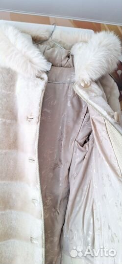 Шуба мутоновая с капюшоном