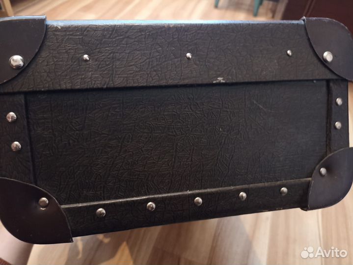 Чемоданы времен СССР