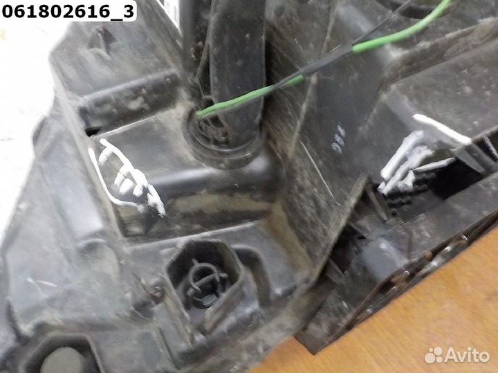 Nissan Qashqai J11 Фара правая