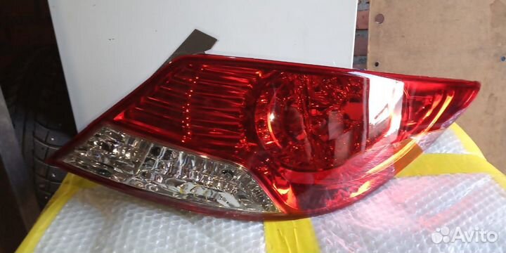 Solaris Фонарь задний внешний правый (седан) (Кита