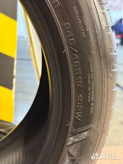 Goodyear Vector 4Seasons 245/45 R19 102