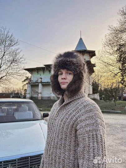 Шапка из натурального меха енота