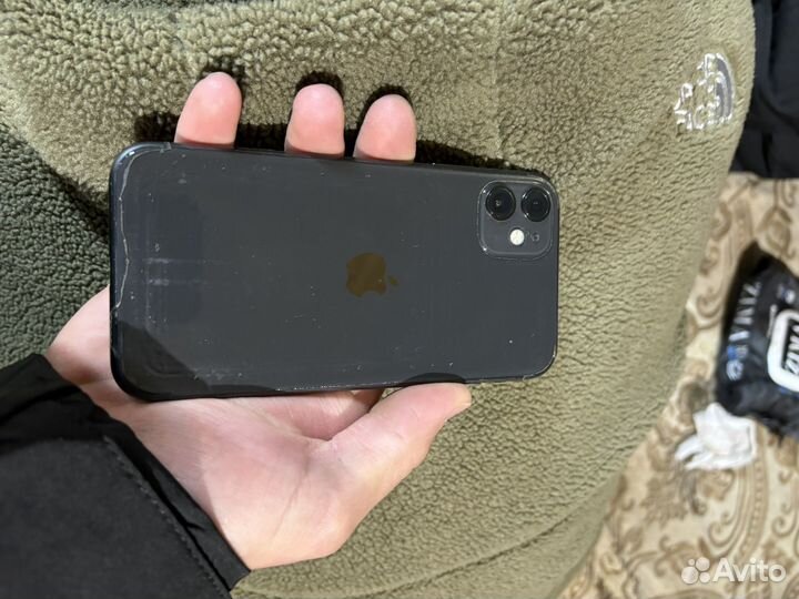 iPhone 11, 64 ГБ