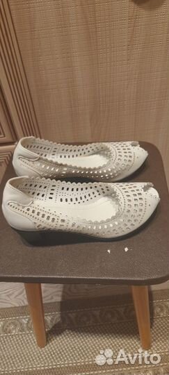 Продам туфли женские