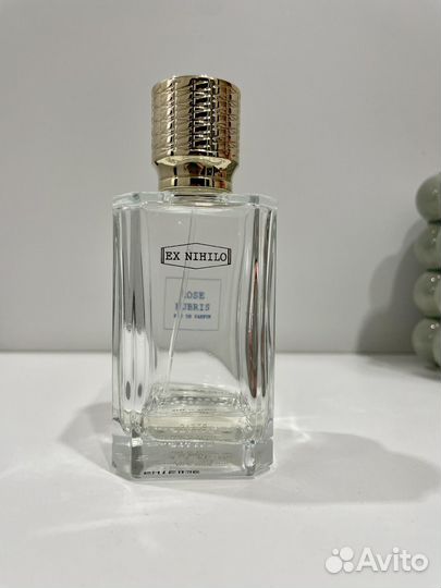 Rose hubris Ex Nihilo