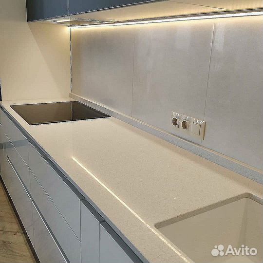 Кухня в потолок