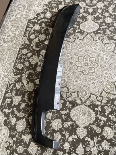 Задний диффузор bmw f 10 вставка в М -бампер