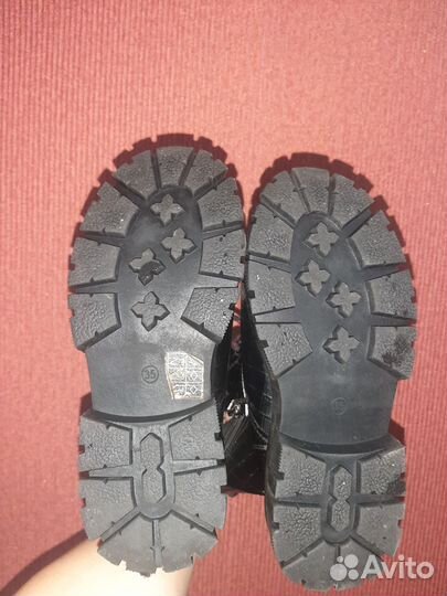 Ботинки демисезонные для девочки 35