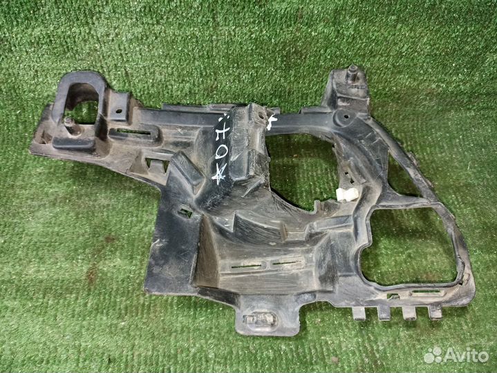 Кронштейн фары противотуманной Citroen DS 4 I (201