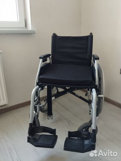 Инвалидная коляска