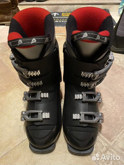Горнолыжные ботинки