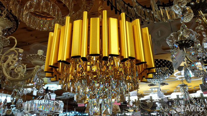 Люстра хрустальная на цепочке, золотая
