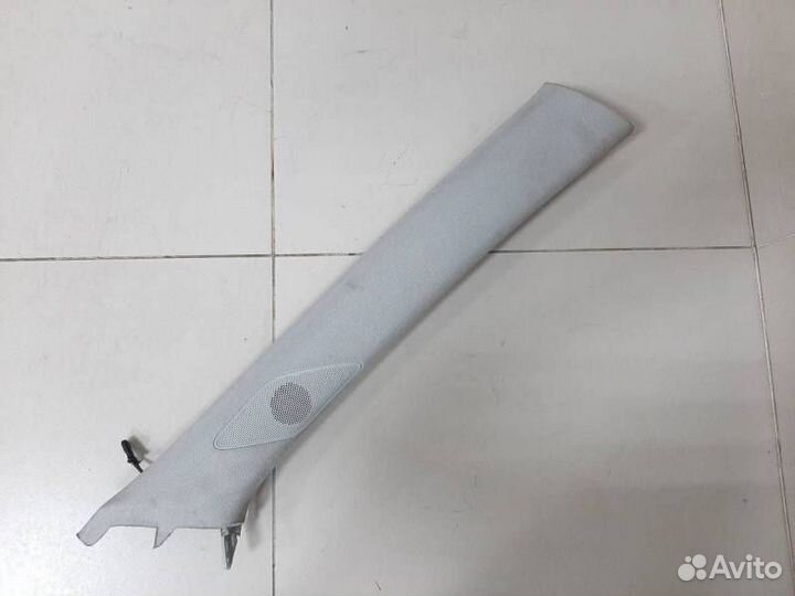 Обшивка стойки Volkswagen Jetta 5K 2011