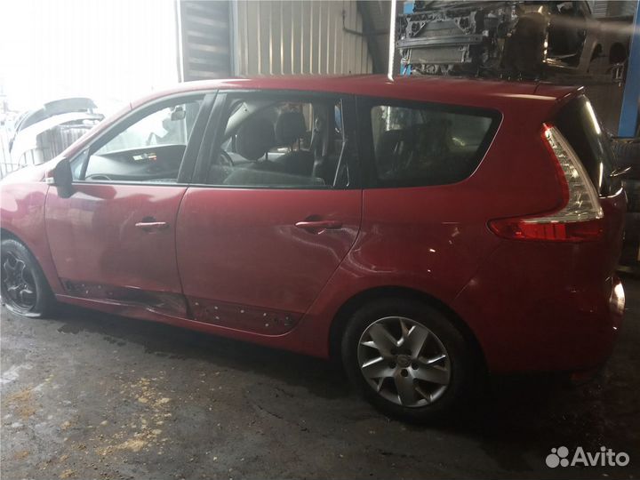 Разбор на запчасти Renault Scenic 2009-2012