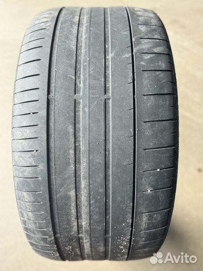 Pirelli P Zero 285/40 R23 и 325/35 R23 110Y