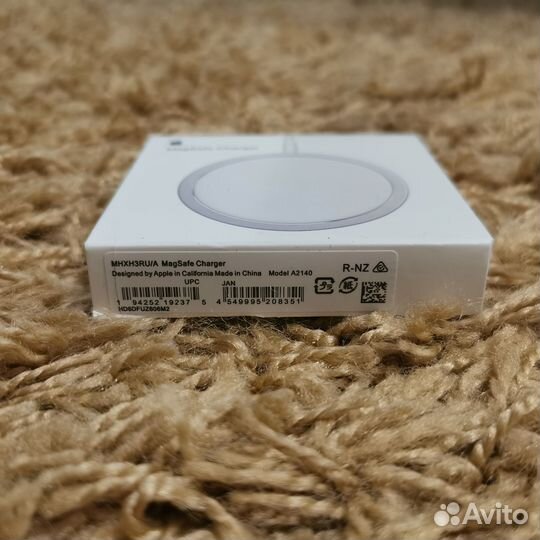 MagSafe беспроводная зарядка Apple