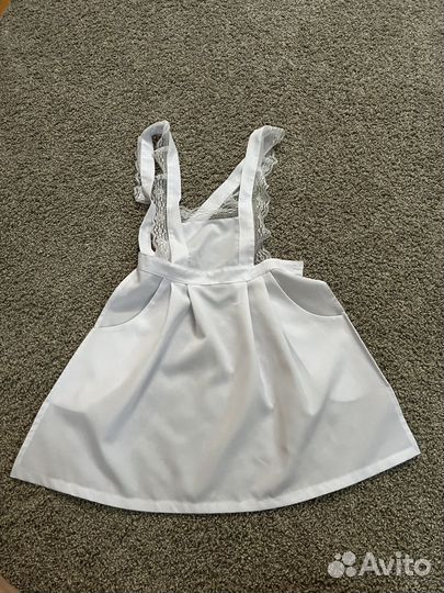 Белый школьный фартук