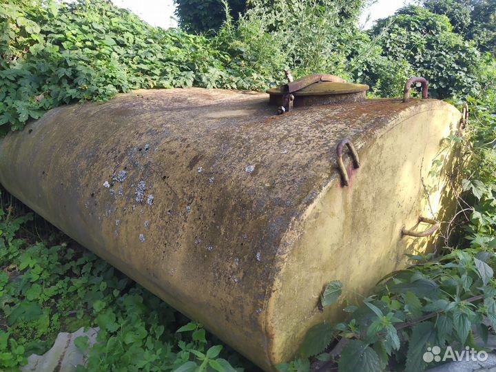 Бочка металлическая с прицепом