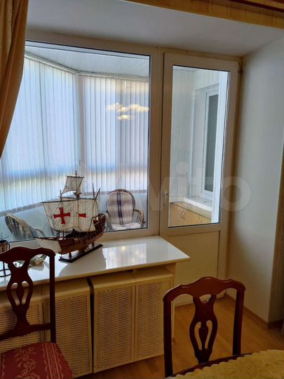 3-к. квартира, 94 м², 3/9 эт.