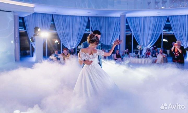 Тяжелый дым, фонтаны, светомузыка, спецэффекты