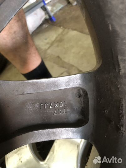 Заводские литые диски на toyota camry