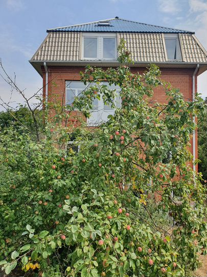 Дом 700 м² на участке 20 сот.