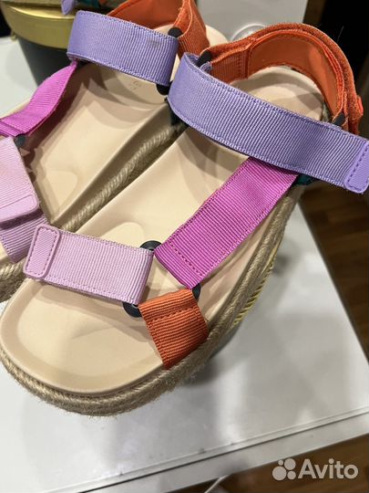 Сандали zara