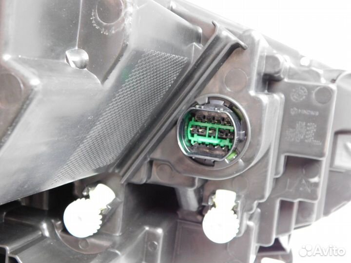 Фара левая Haval Jolion 4121104XST01A