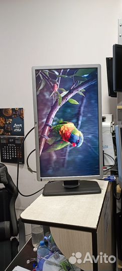 Монитор Dell 22