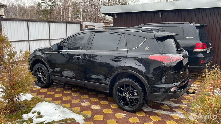 Toyota RAV4 2.5 AT, 2019, 42 750 км